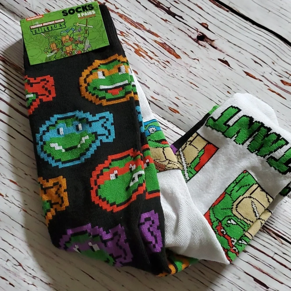 🆕️ TEENAGE MUTANT NINJA TURTLES MEN'S CREW LENGTH SOCKS (2 PAIRS) 💚